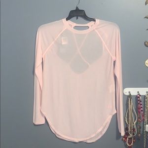 Under armor long sleeve shirt